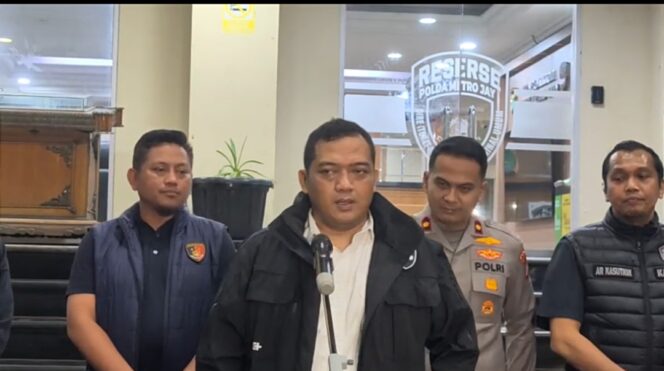 
					Tim Pemburu Begal Polda Metro Tangkap 4 Pelaku Curas Bersenjata Api