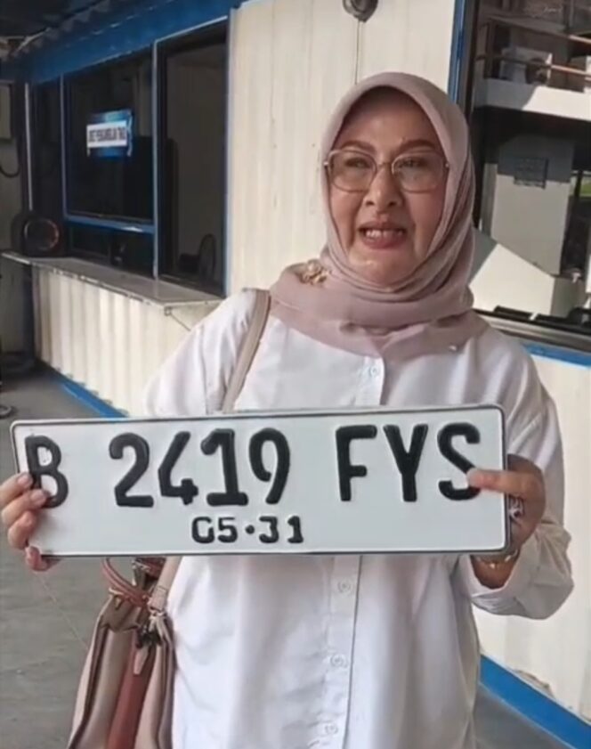 
					Warga Tambun Selatan Apresiasi Samsat Cikarang, Proses Lancar dan Petugas Membantu