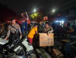 Respons Cepat Polda Metro Jaya saat Kebakaran Pasar Jiung, Warga Dievakuasi dan Dibantu Selamatkan Barang