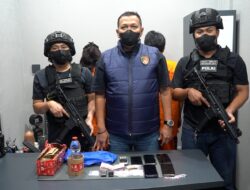 POLDA METRO JAYA MENGAMANKAN SEPASANG KEKASIH PENGEDAR NARKOBA DI JAKARTA BARAT