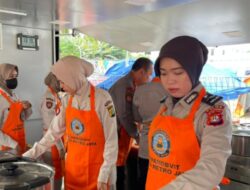 Dapur Lapangan Ditpamobvit Polda Metro Jaya Hadir untuk Warga Terdampak Kebakaran Kemayoran