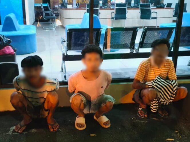 
					Patroli Brimob PMJ dan Polres Amankan 3 Terduga Pengguna Sabu Saat Patroli Dini Hari di Jakarta Utara