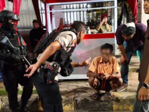 Patroli Brimob PMJ dan Polres Amankan 3 Terduga Pengguna Sabu Saat Patroli Dini Hari di Jakarta Utara