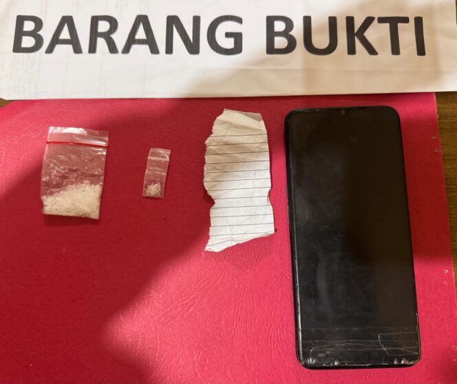 
					Simpan Sabu di Atas Lemari, Warga Sidorukun Tak Berkutik Saat Digerebek Polisi