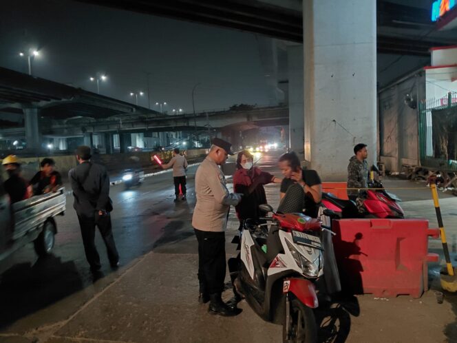 
					Patroli KRYD dan Operasi Razia Stasioner Polsek Pademangan, Situasi Wilayah Tetap Aman dan Kondusif