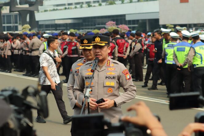 
					Polri Tegaskan Dukungan Hak Konstitusional Mahasiswa, Imbau Tidak Gunakan Kawasan Bundaran HI Demi Kepentingan Publik