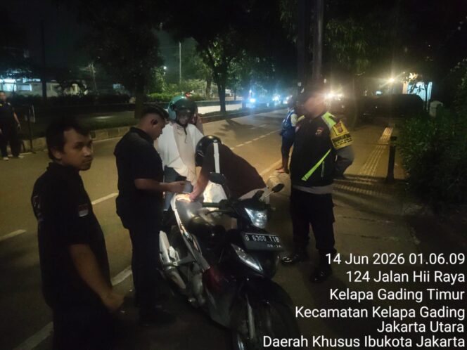 
					Polsek Kelapa Gading Gelar Apel KRYD dan Operasi Kepolisian Rutin, Antisipasi Begal hingga Kejahatan Jalanan
