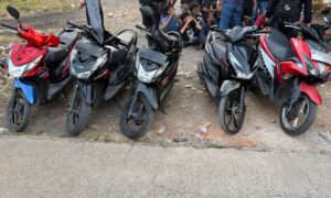 Brimob Polda Metro Jaya Gagalkan Tawuran Subuh di Rawalumbu, 18 Remaja dan Bom Molotov Diamankan