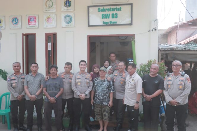 
					Kapolres Metro Jakarta Utara Ajak Warga Tugu Utara Perkuat Sinergi Jaga Kamtibmas Lewat Program Jaga Jakarta On The Spot