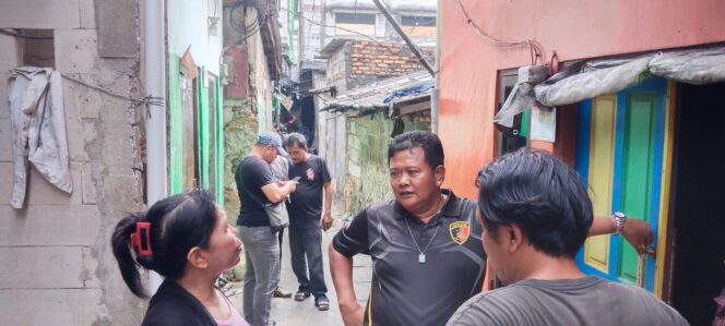 
					Motor Pengendara Terbakar Akibat Lemparan Bom Molotov di Jakarta Utara