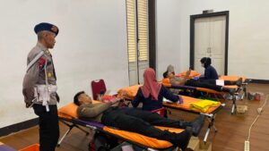 Brimob Polda Metro Jaya Gelar Donor Darah HUT Bhayangkara ke-80, Libatkan 100 Personel