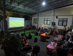 Kapolres Metro Jakarta Utara Nobar Piala Dunia 2026 Bersama Warga di Kelapa Gading, Pererat Sinergi Jaga Kamtibmas