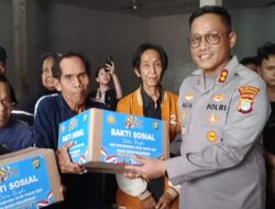 POLRI HADIR DI TENGAH DUKA, KAPOLRES METRO JAKARTA UTARA SALURKAN BANTUAN UNTUK KORBAN KEBAKARAN DI PENJARINGAN