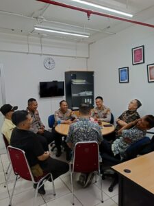 Polsek Metro Penjaringan Gelar Jaga Jakarta On The Spot di Green Bay, Warga Diingatkan Waspada Tawuran