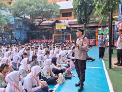 Polsek Koja Bekali Siswa Baru di SMK Walang Jaya tentang Bahaya Tawuran, Bullying, dan Narkoba saat MPLS