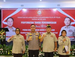 Wakapolda Metro Jaya Sematkan Penghargaan Tridharma kepada 25 Pengurus PP Polri