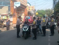 Polsek Koja Gelar Bakti Sosial Jumat Peduli, Tebar Kepedulian kepada Warga