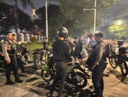 Brimob Polda Metro Jaya Bubarkan Balap Liar di Cipayung, Satu Motor Diamankan