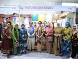 Ketua Umum Seruni Kabinet Merah Putih Selvi Gibran Buka Bazar Kreasi Bhayangkari Nusantara 2026, Dorong UMKM Naik Kelas