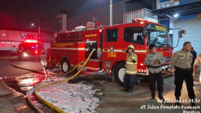 Gudang Distributor Pompa Air di Cilincing Terbakar, Polisi Selidiki Dugaan Korsleting Listrik