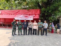 Polsek Metro Penjaringan Amankan Bhakti Sosial 500 Paket Sembako di Wihara Satria Dharma Sambut HUT RI ke-81