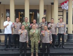 Kunjungi Dankorps Brimob Polri, Kapolda Metro Jaya dan Pangdam Jaya Perkuat Soliditas TNI-Polri
