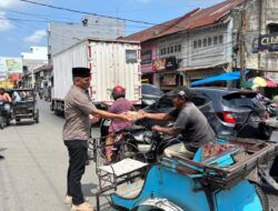 Satresnarkoba Polres Labusel Berbagi di Jumat Berkah, Hadirkan Senyum untuk Masyarakat Kotapinang