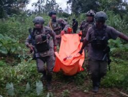 SATGAS KEPOLISIAN OPERASI DAMAI CARTENZ TINDAK PASUKAN BATALYON EDEN SAWI DI KPU LAMA DEKAI, EMPAT ORANG MENINGGAL DUNIA