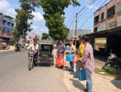 Lizera Coffee dan DPC PJS Labuhanbatu Kompak Berbagi Jumat Berkah kepada Pengguna Jalan