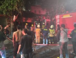 Kebakaran Bengkel Kusen di Koja, Polisi Pastikan Tak Ada Korban Jiwa