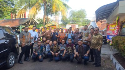Dua Alumni ALTRI/STIH Litigasi Torehkan Prestasi, Reuni Jadi Momentum Syukuran dan Kebanggaan Almamater