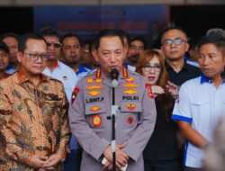 Kapolri ke Pengusaha: Jadikan Buruh Aset, Mitra, dan Keluarga Perusahaan