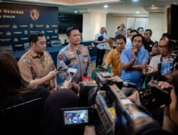 Polda Metro Jaya Gelar Doa Bersama untuk Jurnalis dan Awak Kapal yang Hilang di Selat Sunda