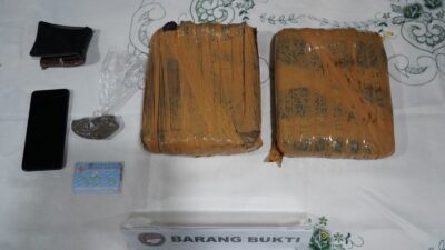 POLDA METRO JAYA BERHASIL MENGUNGKAP PEREDARAN 2,05 KILOGRAM GANJA, 1 PRIA DIAMANKAN
