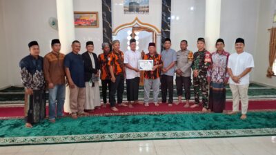 Safari Jum’at, PAC PP Kualuh Hulu Sambangi Mesjid Di Pulo Dogom dan Berikan Bantuan.