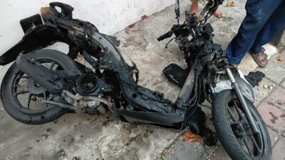 Kepergok Curi Motor di Koja, Polsek Koja Amankan Dua Pelaku Diamuk Massa Motor Pelaku Dibakar