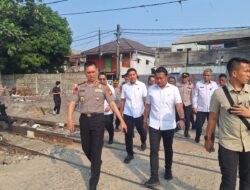Kapolda Metro Jaya Tinjau di Kawasan Kampung Muara Bahari, Jakarta Utara