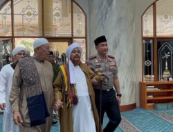 Kapolri Silaturahmi dengan Habib Umar bin Hafidz, Perkuat Sinergi Ulama dan Polri