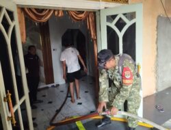 Kebakaran Rumah di Kelapa Gading Barat, Koramil 06/KG Kodim 0502/JU Kerahkan Water Tank Bantu Damkar